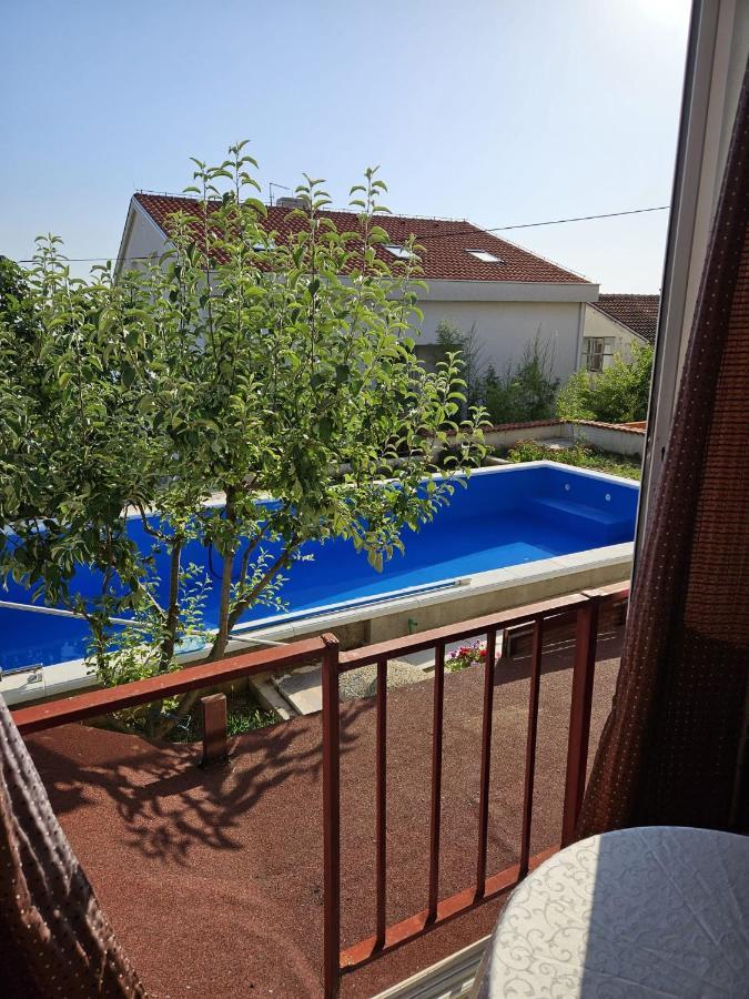 Apartments With Swimming Pool 9X4M Selce Luaran gambar