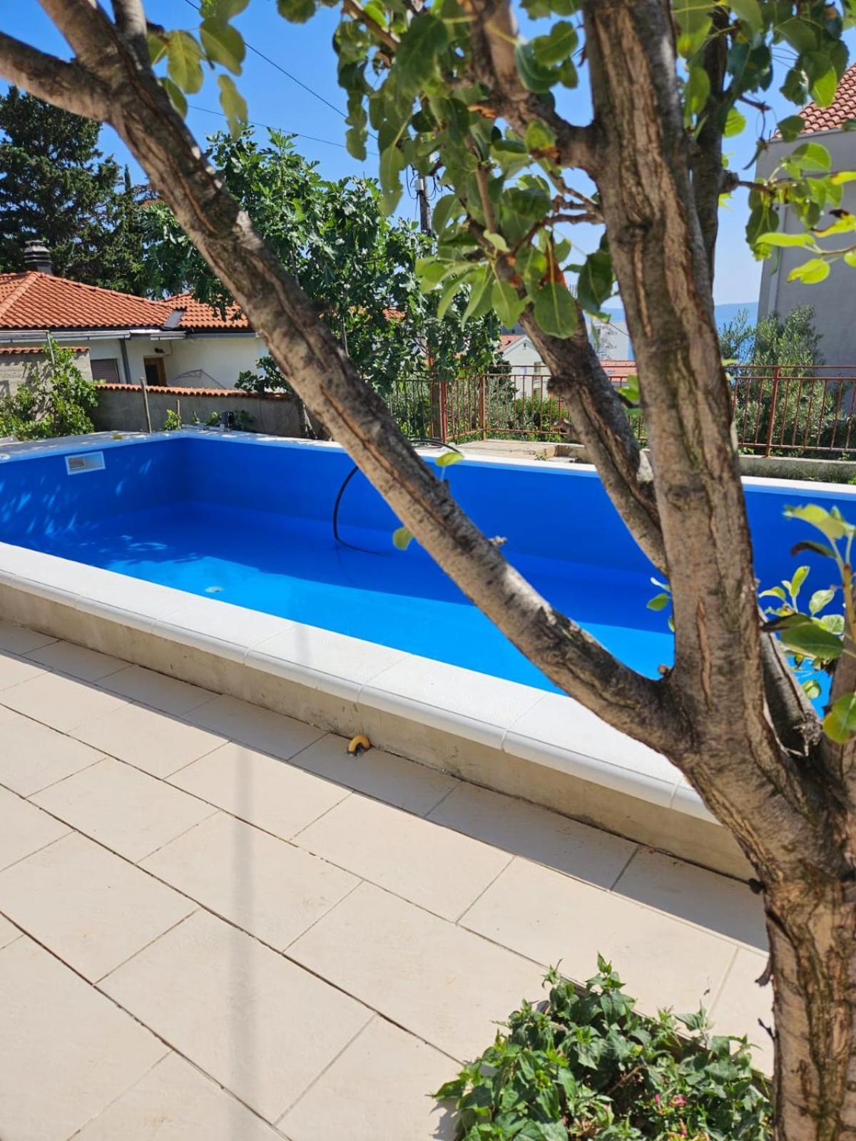 Apartments With Swimming Pool 9X4M Selce Luaran gambar