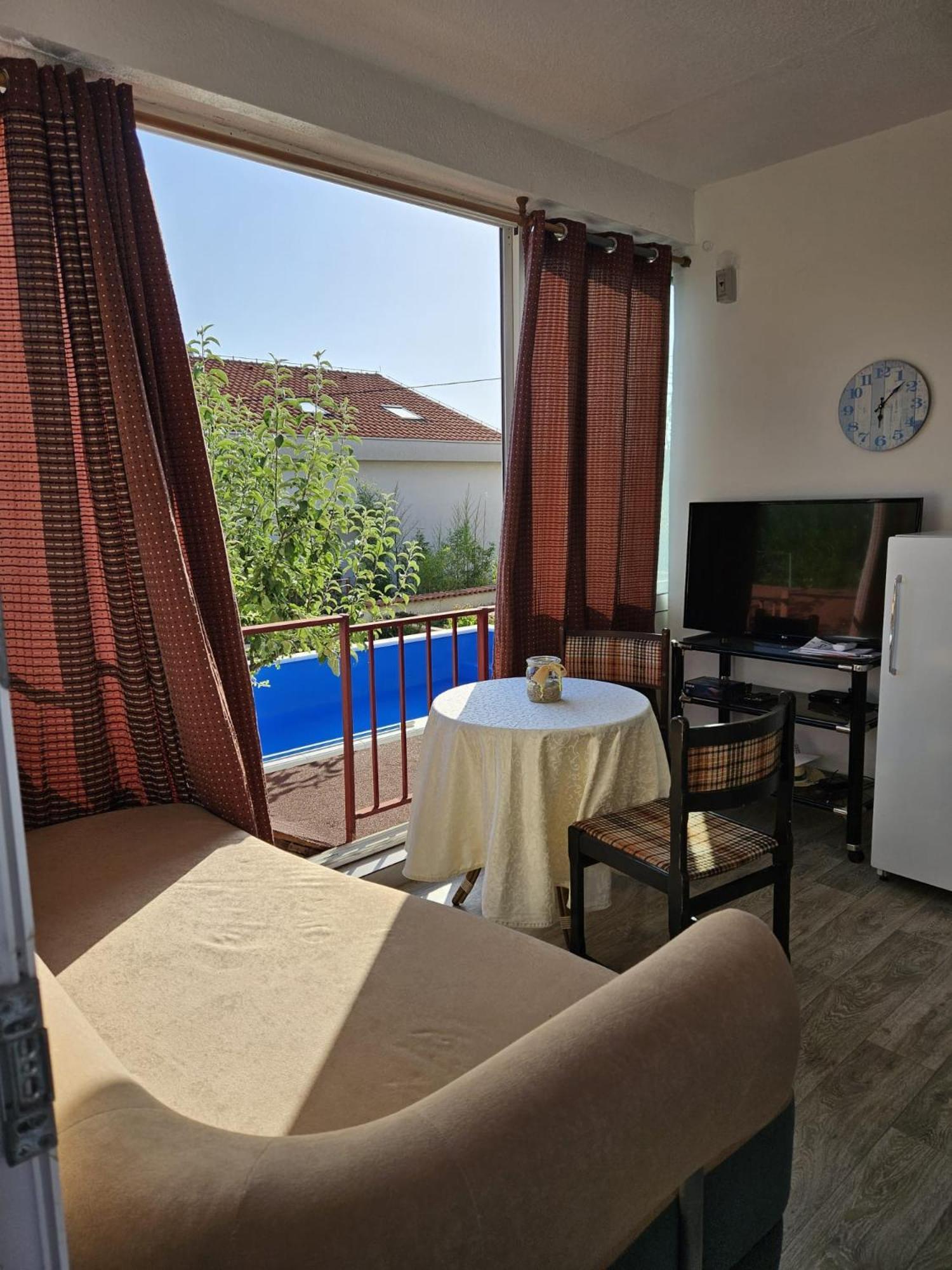 Apartments With Swimming Pool 9X4M Selce Luaran gambar